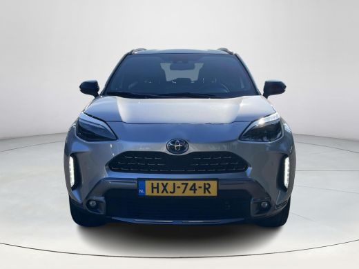 Toyota Yaris Cross 1.5 Hybrid Adventure | Navigatie | Stoel- + stuurverwarming | 18 inch LM-velgen | Parkeersensoren | ActivLease financial lease