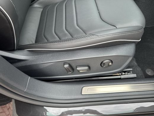 Volkswagen Arteon 1.4 TSI eHybrid R-Line Business+ | PHEV | 218Pk | Leder | Elec. klep | Clima | ERGO Massage | DCC | ActivLease financial lease