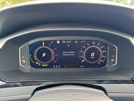Volkswagen Arteon 1.4 TSI eHybrid R-Line Business+ | PHEV | 218Pk | Leder | Elec. klep | Clima | ERGO Massage | DCC | ActivLease financial lease