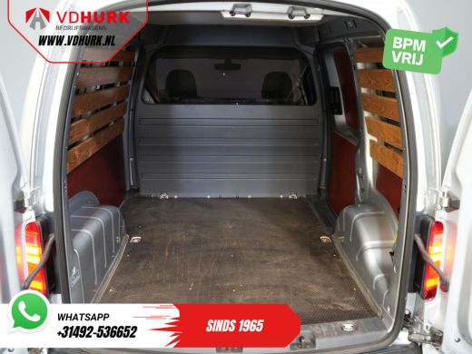 Volkswagen Caddy 1.6 TDI 100 pk BPM VRIJ! NL Auto/ Navi/ Cruise/ Airco/ Trekhaak ActivLease financial lease