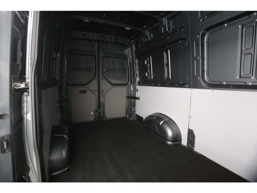 Volkswagen Crafter 2.0 TDI DSG HIGHLINE EXCLUSIVE L3H3 | FACELIFT MODEL | BPM VRIJ | NIEUW | 3000KG TREKHAAK | VIRTU... ActivLease financial lease