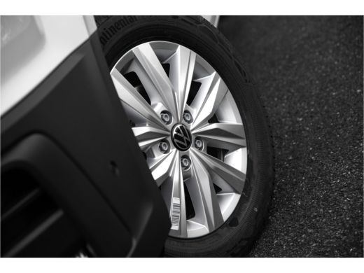 Volkswagen Crafter Exclusive L3H2 | Exclusive | Betimmering | Side Bars | Led | Digitaal Display | Trekhaak | Automaat ActivLease financial lease