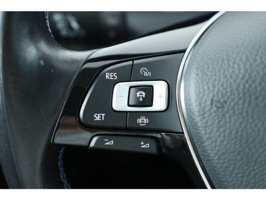 Volkswagen e-Golf E-DITION | Dealer Onderhouden! | 1e Eigenaar! | Navi | Clima | LED | Cruise Adaptive | Parkeersen... ActivLease financial lease