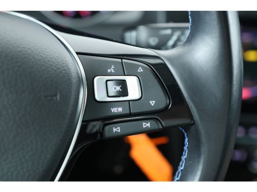 Volkswagen e-Golf E-DITION | Dealer Onderhouden! | 1e Eigenaar! | Navi | Clima | LED | Cruise Adaptive | Parkeersen... ActivLease financial lease
