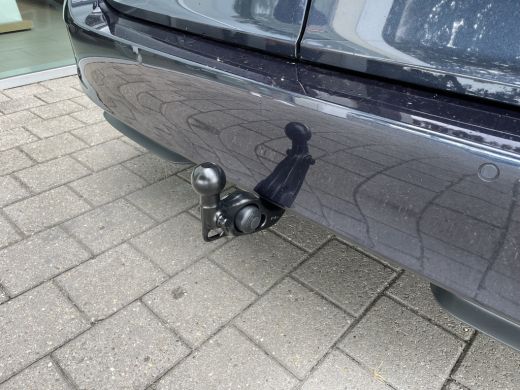 Volkswagen ID. Buzz Cargo Cargo Anniversary Edition 79 kWh 4MOTION 340 PK | Trekhaak 1.800KG trekken | 360 graden camera | ... ActivLease financial lease