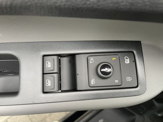 Volkswagen ID. Buzz Cargo Cargo Anniversary Edition 79 kWh 4MOTION 340 PK | Trekhaak 1.800KG trekken | 360 graden camera | ... ActivLease financial lease