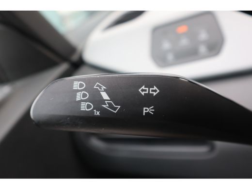Volkswagen ID.3 First Plus 58 kWh | Achteruitrijcamera | Matrix-LED-koplamp (IQ.Light) incl. autom. schakeling va... ActivLease financial lease