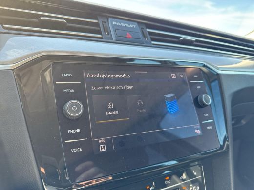 Volkswagen Passat Variant 1.4 TSI PHEV GTE Business | Trekhaak | Leder | Ergo | ActivLease financial lease