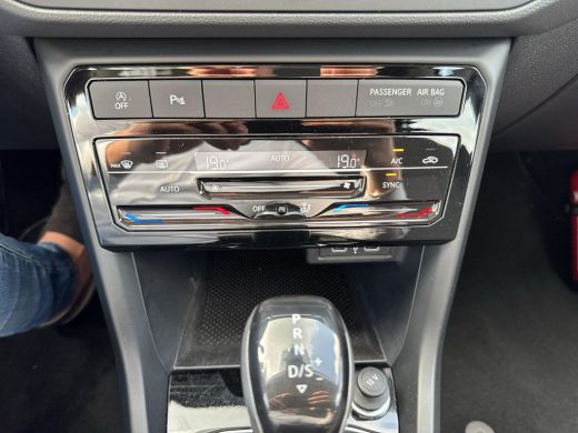 Volkswagen T-Cross 1.0 TSI Life | Automaat | A. Camera | Clima | ActivLease financial lease