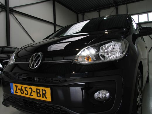 Volkswagen up! 1.0 65pk 5drs. United | Black Edition ActivLease financial lease