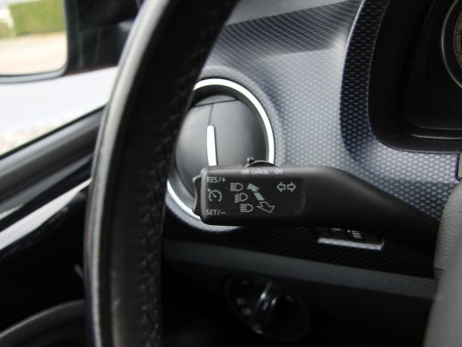 Volkswagen up! 1.0 65pk 5drs. United | Black Edition ActivLease financial lease