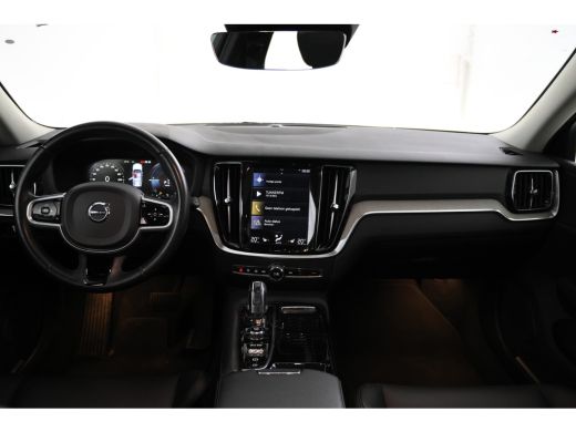 Volvo  V60 2.0 T8 Twin Engine AWD Inscription Adaptieve Cruise, Panorama, Leer, Climate, ActivLease financial lease