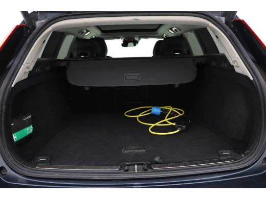 Volvo  V60 2.0 T8 Twin Engine AWD Inscription Adaptieve Cruise, Panorama, Leer, Climate, ActivLease financial lease