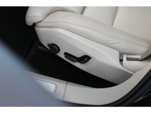 Volvo  XC60 B5 250PK Inscription | Elek stoelen | Stoel verw | Cruise Control | Memory | 19'' ActivLease financial lease