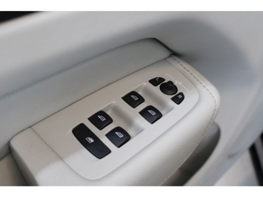 Volvo  XC60 B5 250PK Inscription | Elek stoelen | Stoel verw | Cruise Control | Memory | 19'' ActivLease financial lease