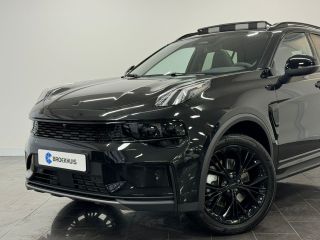 Lynk & Co 01 1.5 More | Afwijkende dakkleur | Apple Carplay/Android Auto|telefoonintegratie premium | Binnensp...