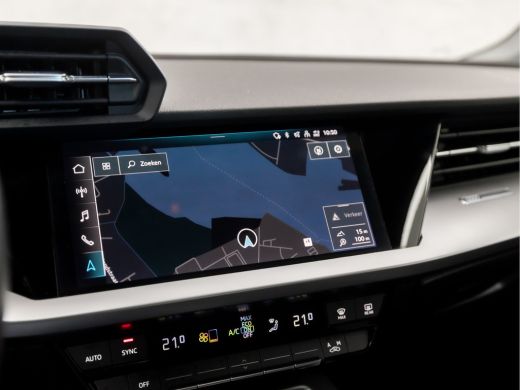 Audi A3 Limousine 35 TFSI Sport 150Pk Automaat (APPLE CARPLAY, GROOT NAVI, CLIMATE, PARKEERSENSOREN, SPOR... ActivLease financial lease