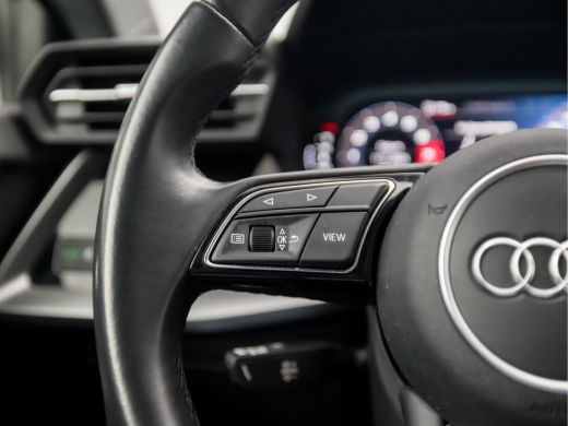 Audi A3 Limousine 35 TFSI Sport 150Pk Automaat (APPLE CARPLAY, GROOT NAVI, CLIMATE, PARKEERSENSOREN, SPOR... ActivLease financial lease