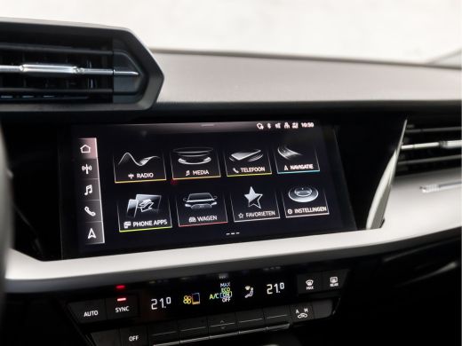 Audi A3 Limousine 35 TFSI Sport 150Pk Automaat (APPLE CARPLAY, GROOT NAVI, CLIMATE, PARKEERSENSOREN, SPOR... ActivLease financial lease