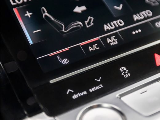 Audi e-tron e-tron 50 quattro Launch edition plus 71 kWh 313Pk Automaat (PANORAMADAK, APPLE CARPLAY, GROOT NA... ActivLease financial lease