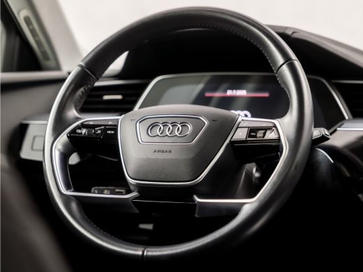 Audi e-tron e-tron 50 quattro Launch edition plus 71 kWh 313Pk Automaat (PANORAMADAK, APPLE CARPLAY, GROOT NA... ActivLease financial lease