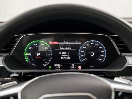 Audi e-tron e-tron 50 quattro Launch edition plus 71 kWh 313Pk Automaat (PANORAMADAK, APPLE CARPLAY, GROOT NA... ActivLease financial lease