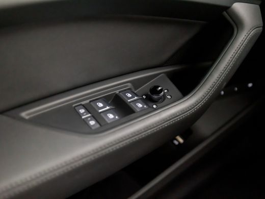 Audi e-tron e-tron 50 quattro Launch edition plus 71 kWh 313Pk Automaat (PANORAMADAK, APPLE CARPLAY, GROOT NA... ActivLease financial lease
