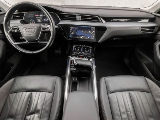 Audi e-tron e-tron 50 quattro Launch edition plus 71 kWh 313Pk Automaat (PANORAMADAK, APPLE CARPLAY, GROOT NA... ActivLease financial lease