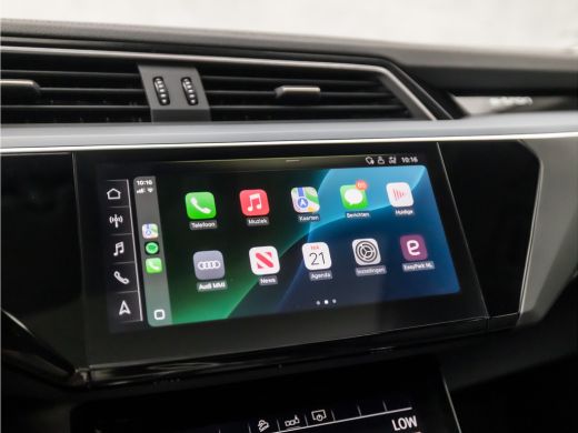 Audi e-tron e-tron 50 quattro Launch edition plus 71 kWh 313Pk Automaat (PANORAMADAK, APPLE CARPLAY, GROOT NA... ActivLease financial lease