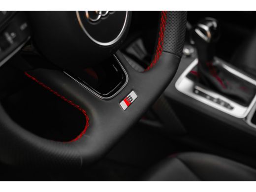 Audi Q2 35 TFSI S Edition ActivLease financial lease