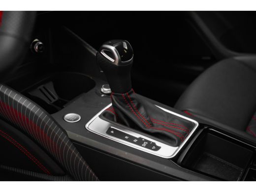 Audi Q2 35 TFSI S Edition ActivLease financial lease
