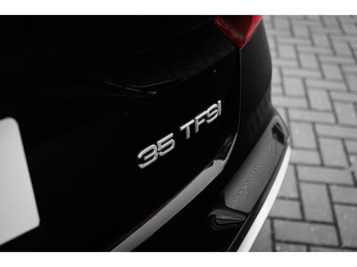 Audi Q2 35 TFSI S Edition ActivLease financial lease
