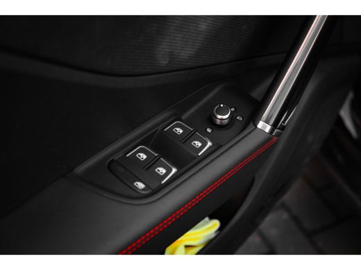 Audi Q2 35 TFSI S Edition ActivLease financial lease