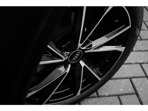 Audi Q2 35 TFSI S Edition ActivLease financial lease