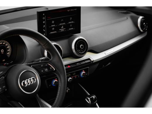 Audi Q2 35 TFSI S Edition ActivLease financial lease