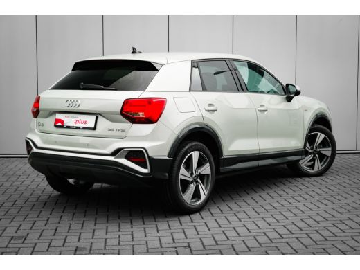 Audi Q2 35 TFSI S Edition ActivLease financial lease