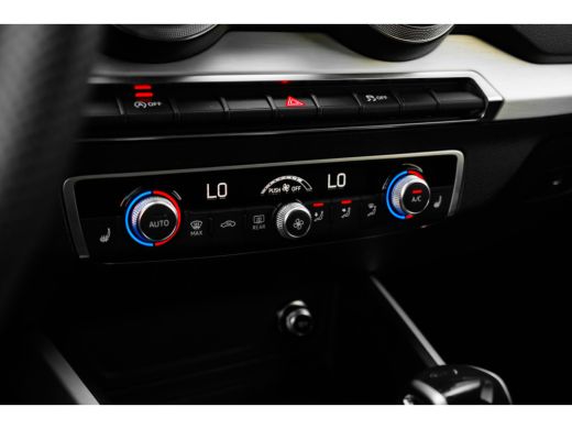 Audi Q2 35 TFSI S Edition ActivLease financial lease