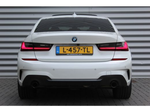 BMW 3 Serie 320e 238PK HIGH EXECUTIVE M-SPORT AUTOMAAT / NAVI / LEDER / LASER-LED / CLIMA / PDC / 18" LMV / C... ActivLease financial lease