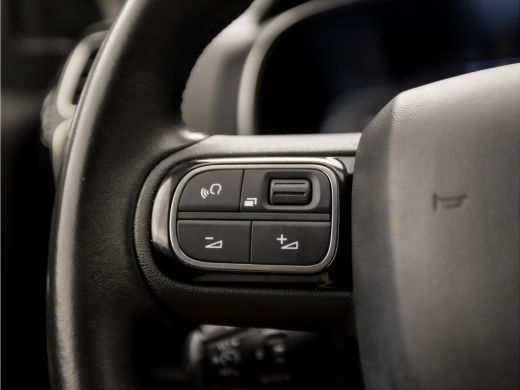 Citroën C5 Aircross 1.2 PureTech Sport (GROOT NAVI, APPLE CARPLAY, DIGITAAL DASHBOARD, LM VELGEN, LEDEREN SPORTSTOELE... ActivLease financial lease