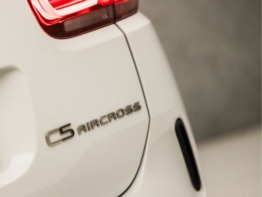 Citroën C5 Aircross 1.2 PureTech Sport (GROOT NAVI, APPLE CARPLAY, DIGITAAL DASHBOARD, LM VELGEN, LEDEREN SPORTSTOELE... ActivLease financial lease
