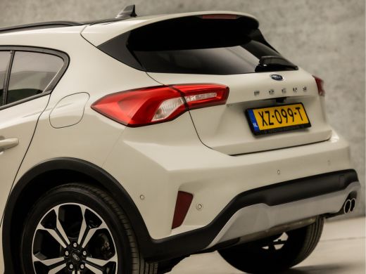 Ford Focus 1.0 EcoBoost Active Sport (APPLE CARPLAY, GROOT NAVI, LEDER, STUUR/STOELVERWARMING, SPORTSTOELEN,... ActivLease financial lease