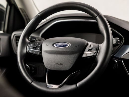 Ford Focus 1.0 EcoBoost Active Sport (APPLE CARPLAY, GROOT NAVI, LEDER, STUUR/STOELVERWARMING, SPORTSTOELEN,... ActivLease financial lease