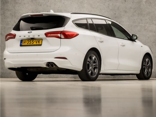 Ford Focus 1.0 EcoBoost ST Line Business (APPLE CARPLAY, GROOT NAVI, CLIMATE, GETINT GLAS, SPORTSTOELEN, ADA... ActivLease financial lease