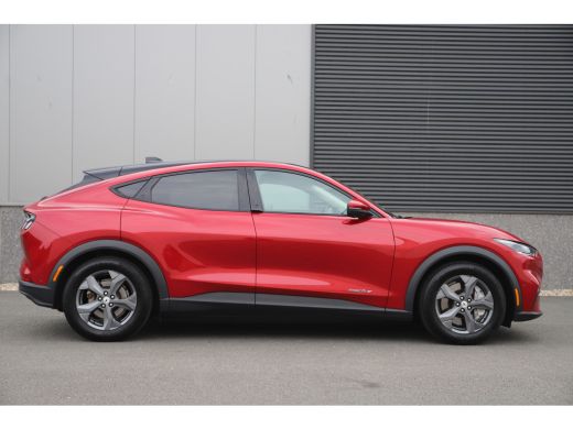 Ford Mustang Mach-E Mach-E / RWD 75 kWh 259pk/Adaptive/Pano-dak/Leder/360Cam/3-fase ActivLease financial lease