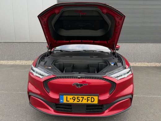 Ford Mustang Mach-E Mach-E / RWD 75 kWh 259pk/Adaptive/Pano-dak/Leder/360Cam/3-fase ActivLease financial lease