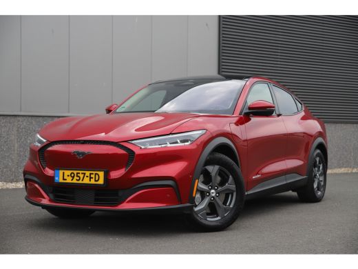 Ford Mustang Mach-E Mach-E / RWD 75 kWh 259pk/Adaptive/Pano-dak/Leder/360Cam/3-fase ActivLease financial lease