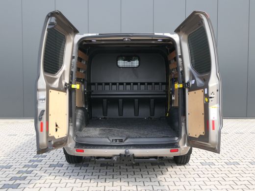 Ford Transit Custom 300 2.0 TDCI L2H1 Limited DC | Automaat | Dubbele Cabine | Leder | Trekhaak | Camera | Navigatie ... ActivLease financial lease