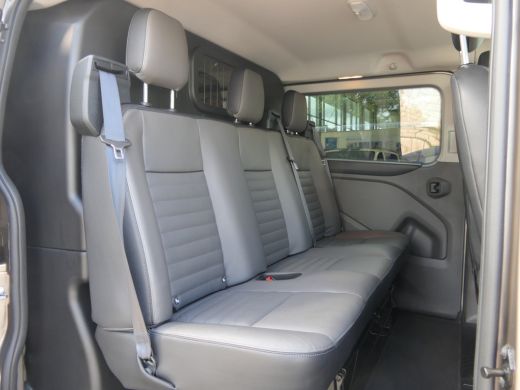 Ford Transit Custom 300 2.0 TDCI L2H1 Limited DC | Automaat | Dubbele Cabine | Leder | Trekhaak | Camera | Navigatie ... ActivLease financial lease