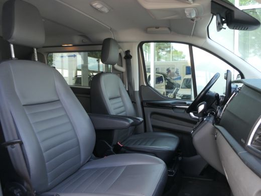Ford Transit Custom 300 2.0 TDCI L2H1 Limited DC | Automaat | Dubbele Cabine | Leder | Trekhaak | Camera | Navigatie ... ActivLease financial lease