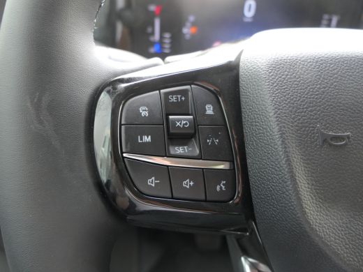 Ford Transit Custom 320 2.0 TDCI Automaat L2H1 Black Edition | DC | Dubbele Cabine | Camera | Driver Assistance Pakke... ActivLease financial lease